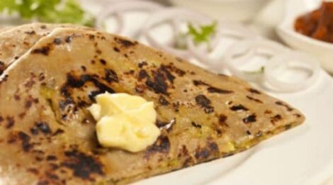 Ferdowsnab Kasoori Methi and dried fruits and dried herbs